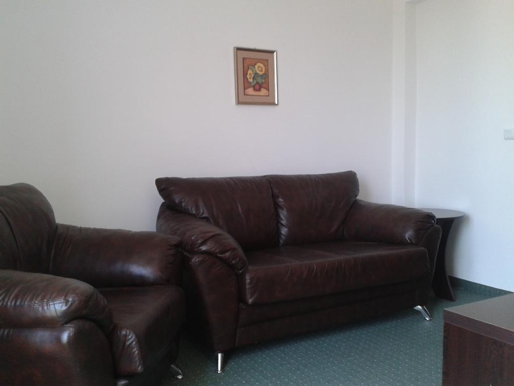 Family Нouse -Нotel Asai Ravda Bilik gambar
